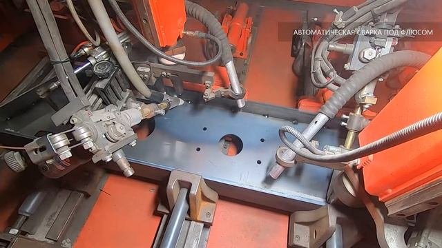 Автоматическая дуговая сварка под флюсом. Видеоролик для соцсетей металлообрабатывающей компании.