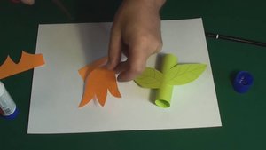 Как сделать цветок из бумаги для записей