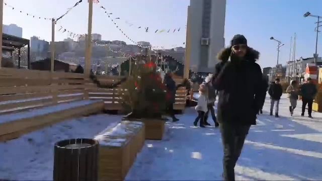 Праздничная площадь, Владивосток, 2022.