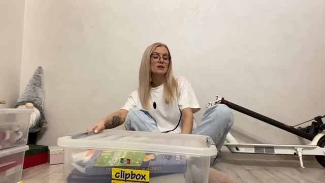 ВЛОГ: Убрала Новый год . Выкинула прошлое. Нереальные находки. Мега расхламление.