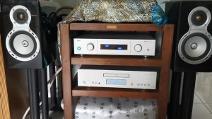 CEC Integrated Amp 3800 & Monitor Audio GS10 Gold Signature Speakers