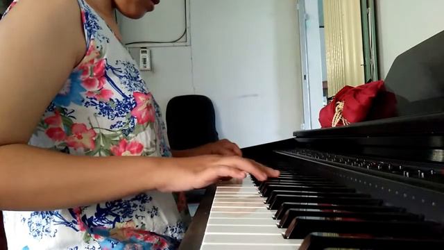 I bought this piano last week and learned this. смотреть онлайн