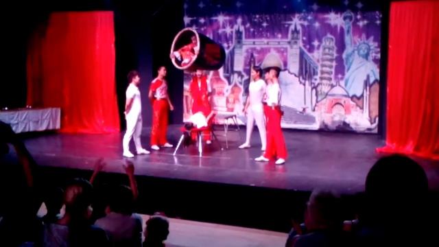 Как она это делает???\2 смотреть онлайн