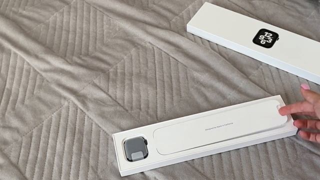 распаковка apple watch se 40mm?? смотреть онлайн