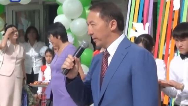 В школах Шымкента прозвенел последний звонок смотреть онлайн