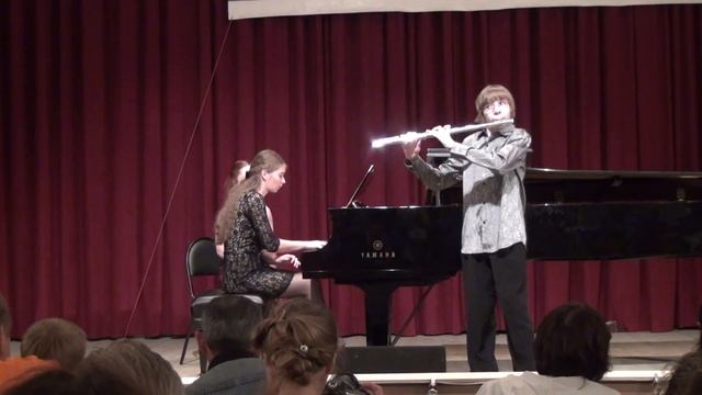 Римский-Корсаков. Полёт шмеля. Сергей Насонов. смотреть онлайн