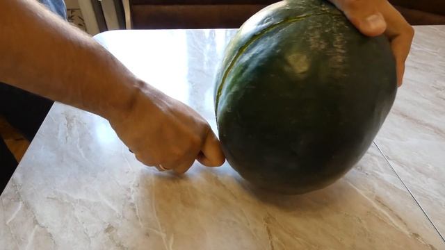 АРБУЗ БЕЗ КОСТОЧЕК ИЗ МАГНИТА. КАКОЙ ОН ВНУТРИ? смотреть онлайн