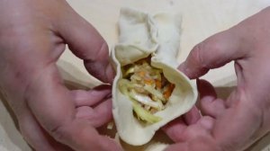 Капуста +фарш +пельменное тесто =горячее блюдо на сковородке..Проще простого