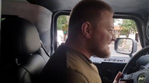 Кошмарим БУРГЕР КИНГ! Валим по городу на ХАММЕРЕ - реакция людей на громкую музыку!