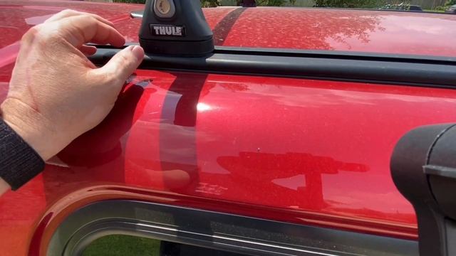 Leer 100 XR camper shell Thule roof rack system смотреть онлайн