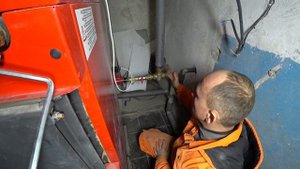 Установка и обвязка твёрдотопливного котла фирмы Burnit WB 40.