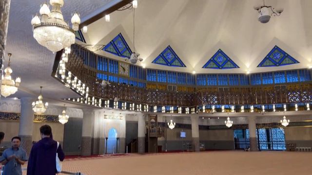 Куала-Лумпурское Путешествие: Виды, Мечеть и возвращение в Таиланд