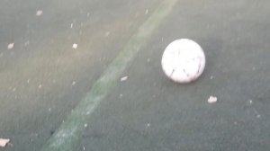 как правильно и сильно бить по мячу