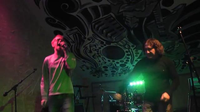 Мамины Усы в Trombone Club [2017] смотреть онлайн