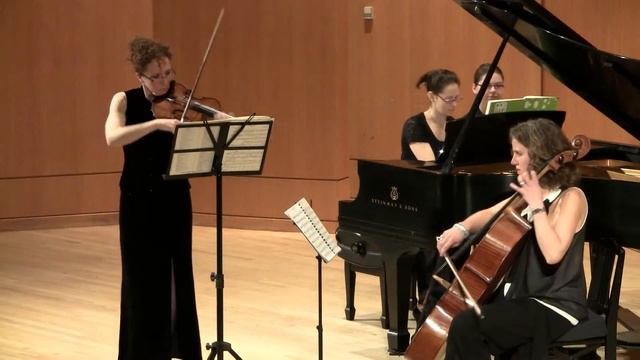 Shostakovich, Trio no. 2 in E minor op. 67 - Allegro con brio (2 of 4) смотреть онлайн