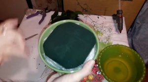 Мастер-класс по созданию композиции из живых цветов с декоративными элементами