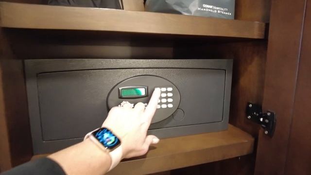 Disney Wilderness Lodge OLD FAITHFUL CLUB LEVEL Standard Room 7054 - Full Tour - Fireworks View смотреть онлайн