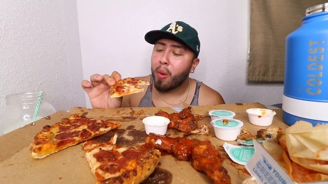Dominos PIZZA & Wings MUKBANG смотреть онлайн