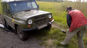 уаз 4х4 тянем ручной лебедкой за 600гр.
