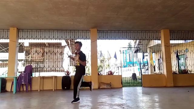 Locomotor and Non-Locomotor Movements ft. Nursery Rhyme | Wheels on the Bus смотреть онлайн