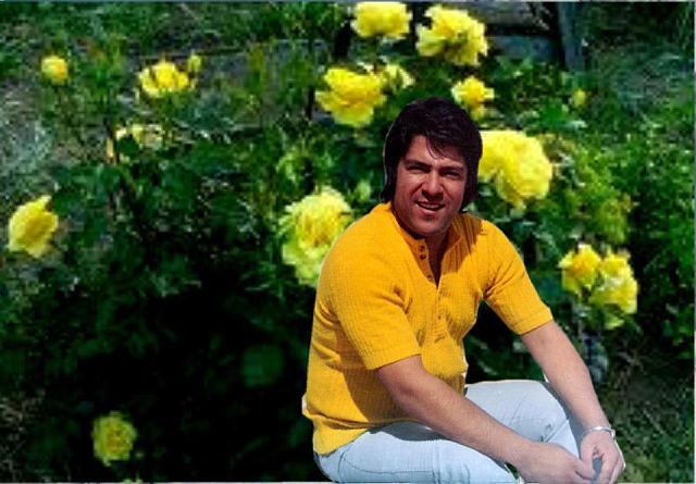 Ахмад Зохир - Ahmad Zahir - احمد ظاهر - Мерави аз ману лабрези фигонам чи кунам -Merawee az man o смотреть онлайн