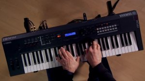 Yamaha MX61 Music Synthesizer Demo with Cubase Integration