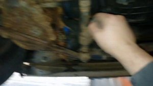 купил ниву, оторвал реактивную тягу