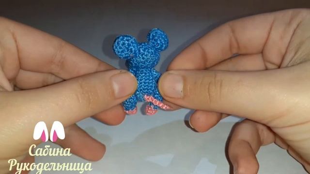 Вязаная мышка крючком.