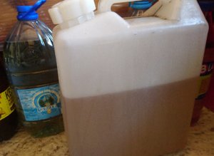 Сахарный сироп - инверт для пчёл..mp4