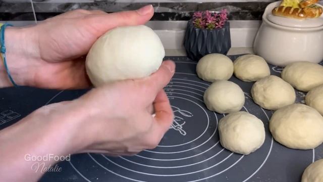 СТОЛІТНІЙ РЕЦЕПТ МОЄЇ БАБУСІ ?ПАМПУШКИ З ЧАСНИКОМ ДО БОРЩУ смотреть онлайн