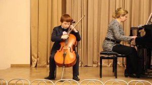 Коля Васин. Виолончель. Шостакович. "Заводная кукла". / Cello. Shostakovitch. "Zavodnaya kukla".