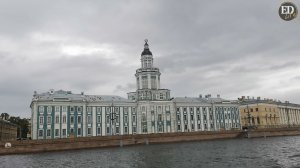 Водная прогулка по СПб – вид с теплохода на Ростральные колонны, Кунсткамеру, Исаакиевский собор