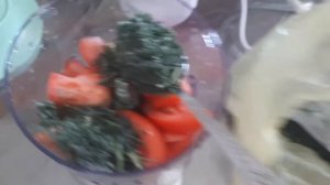 Вкусный соус к мясу с кинзой и чесноком...