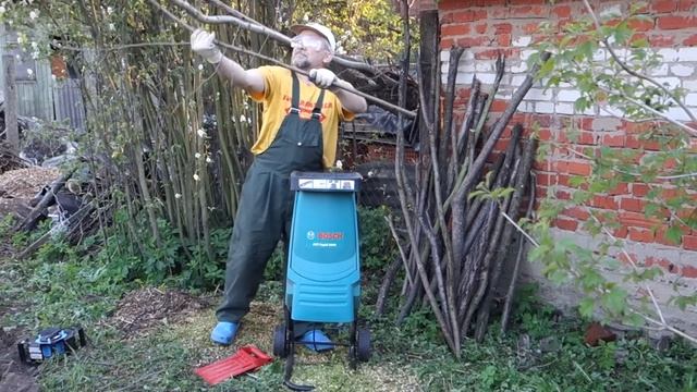Bosch AXT rapid 2000 Electric Shredder - Садовый измельчитель (2) смотреть онлайн