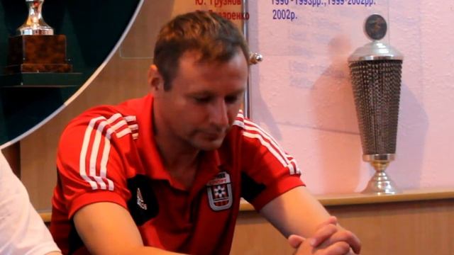 Послематчевая пресс-конференция тренера ФК "Горняк-Спорт" Юрия Сака. 8 тур. смотреть онлайн