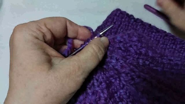 Удобный способ сборки петель макушки шапки без иглы #ЛюдмилаТен смотреть онлайн