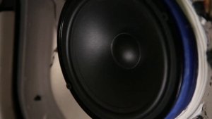 Ground Zero GZNK 165SQ vs Ground Zero AMP vs VOLVO audiotuning.sk