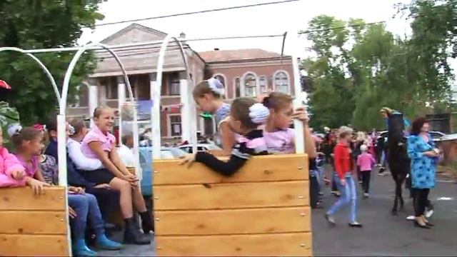 Казаки,кони,шашка,уха. смотреть онлайн