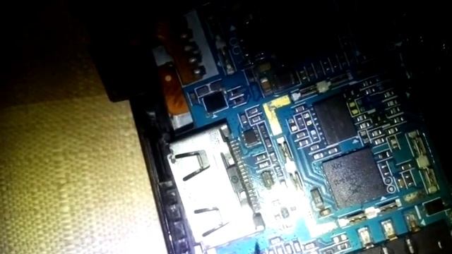 Когда гнездо зарядки вырвано с корнями смотреть онлайн