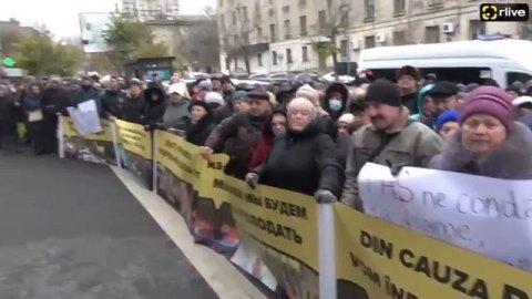 В Молдавии проходят акции протеста из-за повышения цен на электроэнергию