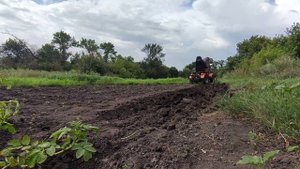 МТ. проба плуга от мотоблока. будут доработки.