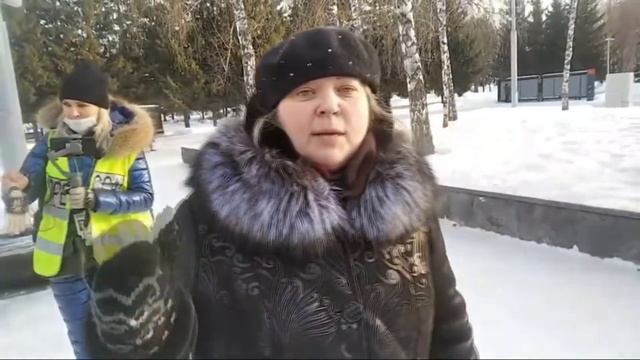 "Сколько можно сидеть ровно на жопе?!" - день Конституции в Новосибирске смотреть онлайн