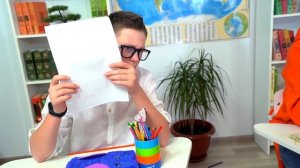 Богатая Популярная девушка vs Бедная Ботанша || Забавные и Неловкие Моменты