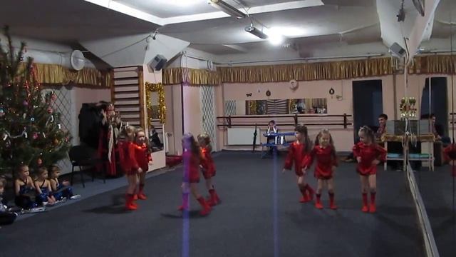 Children's dance. Танец Трубодурочки "На бал" - ТанцКлуб "ЭШ" 3-5 лет