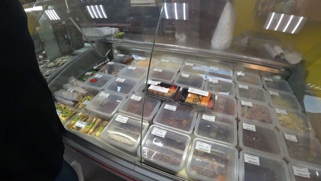 Как приготовить креветки на мангале и сковородке? ! Фокусы с друзьями. Крутой вечер!