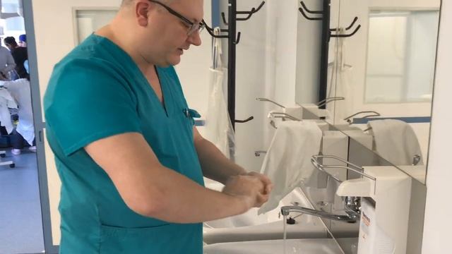 Как правильно мыть руки смотреть онлайн