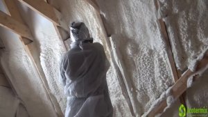 Напыляемый утеплитель. Как утеплить крышу?