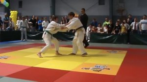 наглядный показ как надо бороца на саревнаваниях