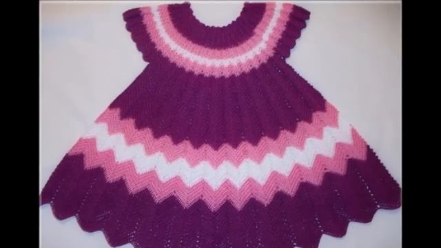 Уникальные вязаные платья для маленьких  девочек