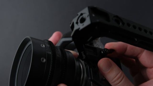 SmallRig Cage for Fujifilm X-T5 Review: Is It Worth Buying?